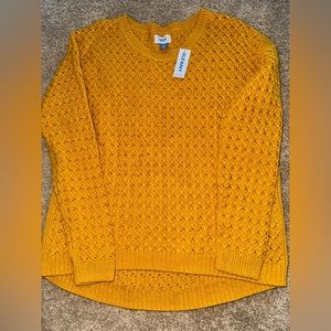 Women’s Cable Knit Sweater Size M
